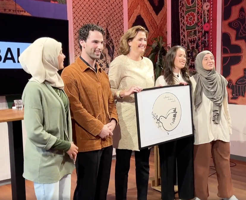 Islamitische en Joodse Amsterdamse jongeren starten verbindingscampagne